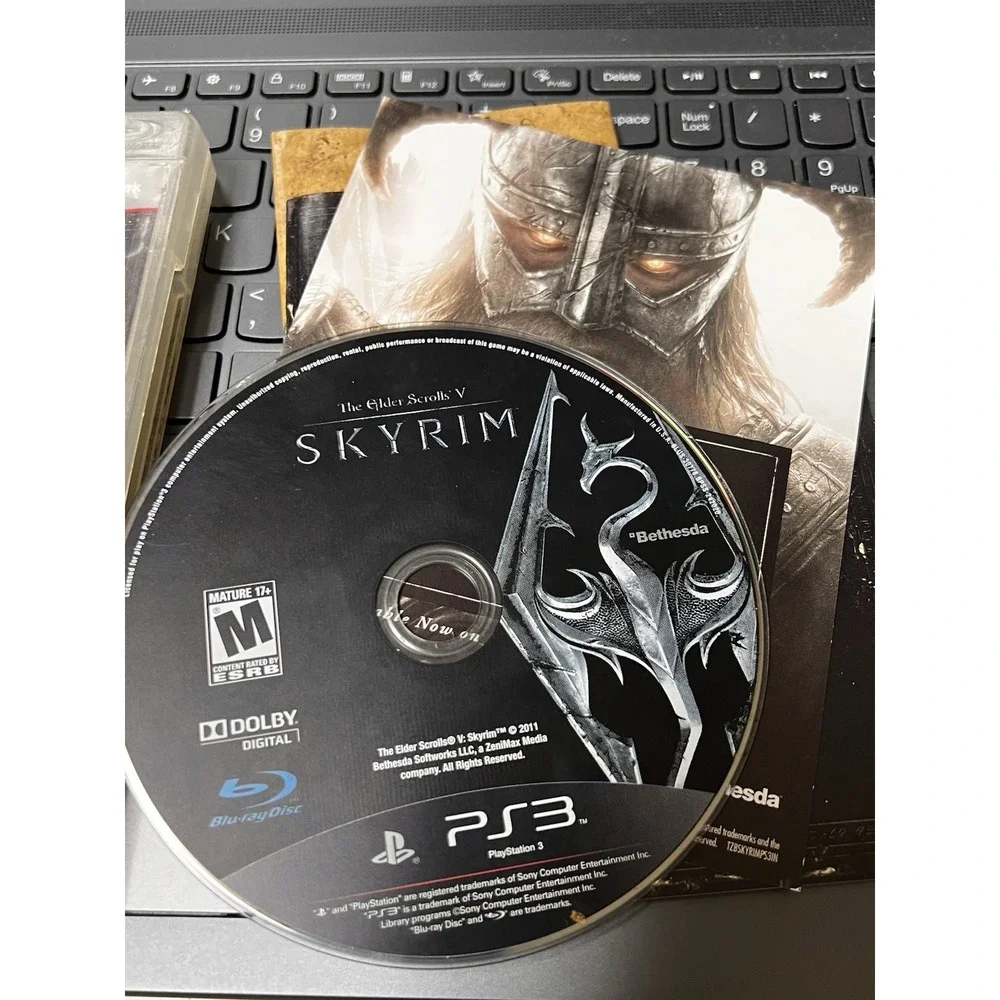 The Elder Scrolls V Skyrim Sony PlayStation 3 PS3 Game with Manual‎ and Map